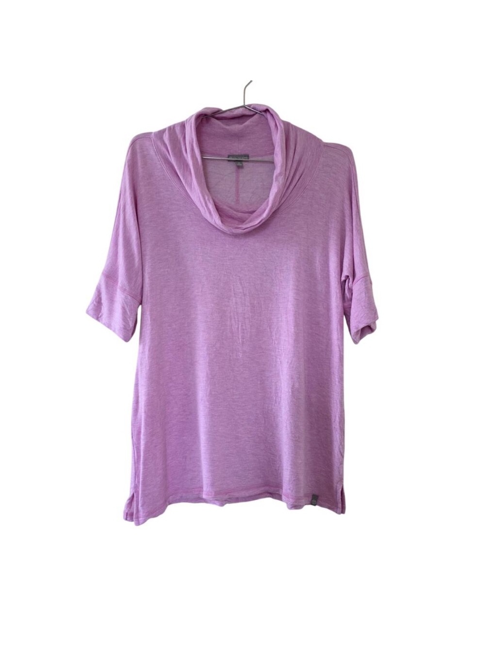 Talbots Women's Lavender Short-Sleeve Top Large 20” (pit to pit)